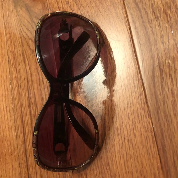 Sunglasses - Picture 4 of 4